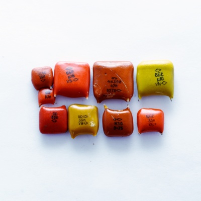 км рыжие; н30, d, е кг 